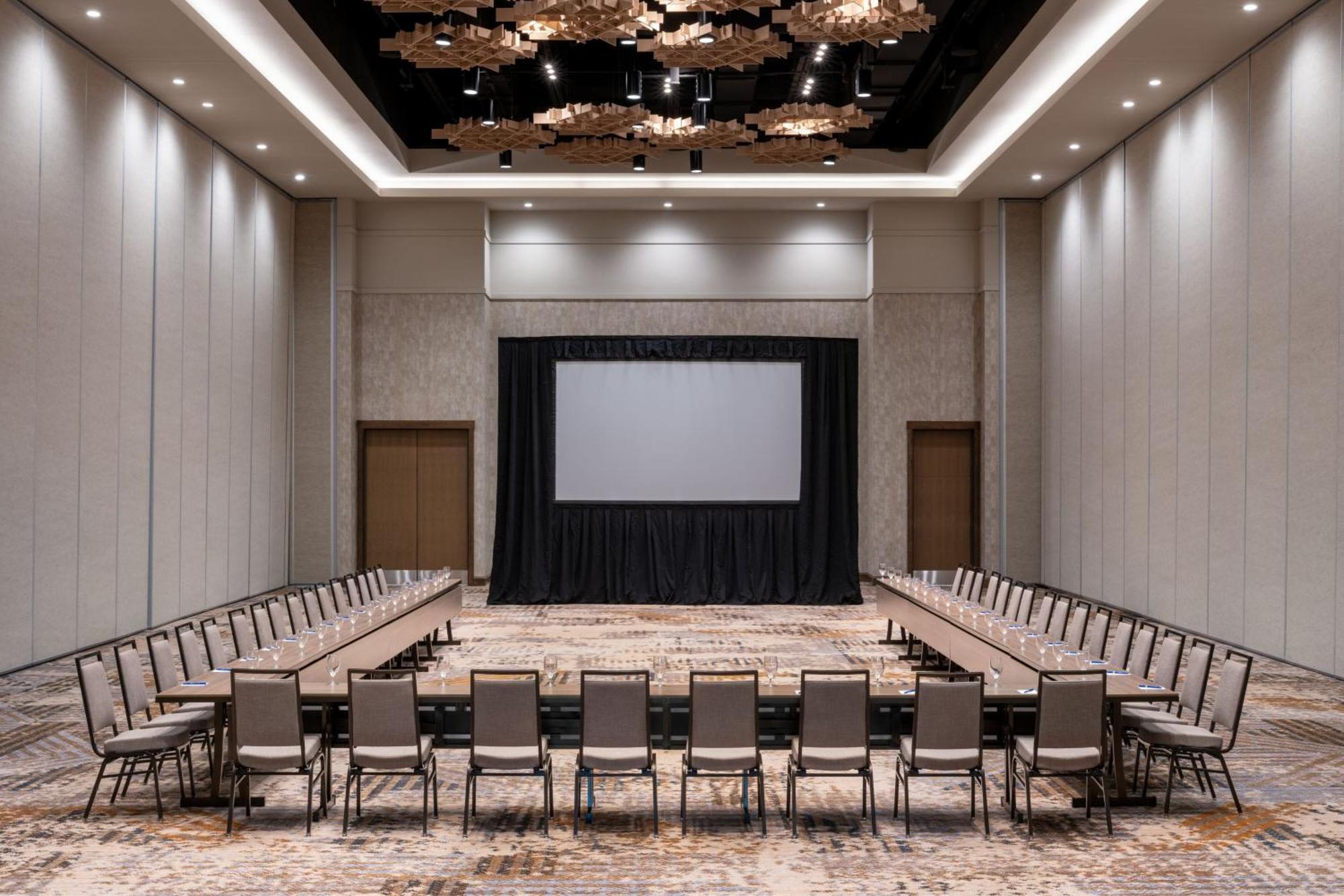 Delta Hotels By Marriott Wichita Falls Convention Center Exterior photo