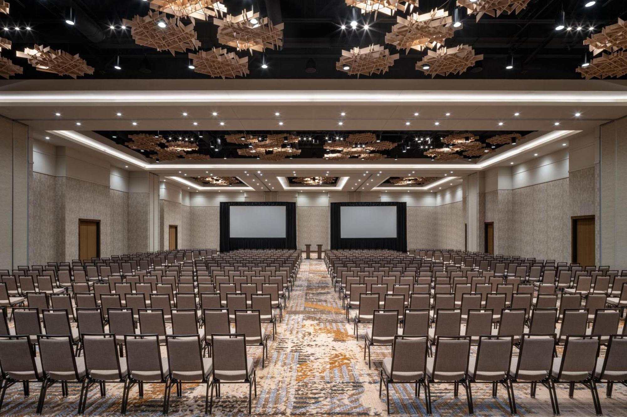 Delta Hotels By Marriott Wichita Falls Convention Center Exterior photo