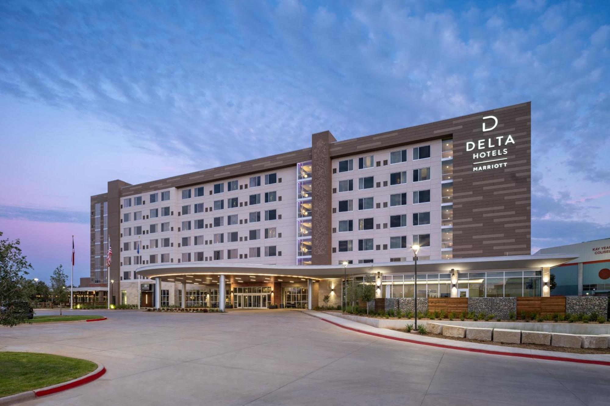 Delta Hotels By Marriott Wichita Falls Convention Center Exterior photo